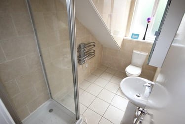 3 bed flat, Ecclesall road, Ecclesall, Sheffield, S118NX - Image 6